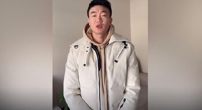 在第四季中，泰德·拉索教练将回到里士满，接受他迄今为止最大的挑战：执教一支乙级联赛的女子足球队。